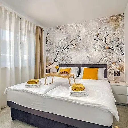 Lusarci Comfortable Krk Town