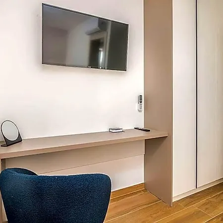 Hotel Lusarci Comfortable 2*