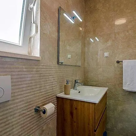 Hotel Lusarci Comfortable