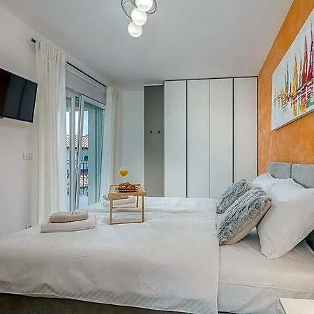 Hotel Lusarci Comfortable